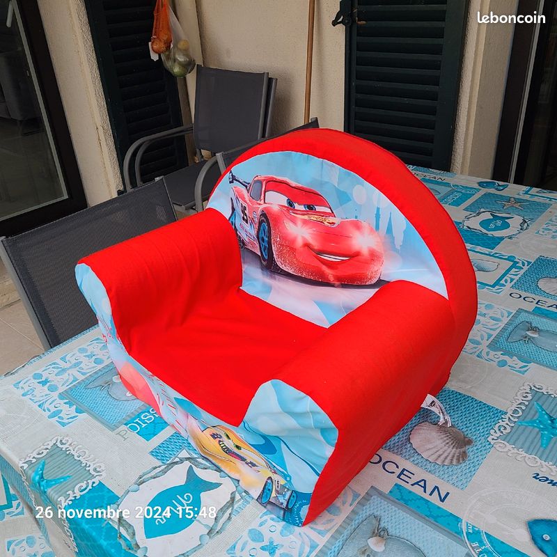 Fauteuil enfant Cars (image 1)