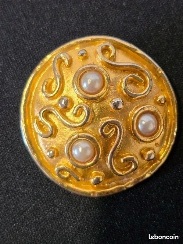 Edouard Rambaud Paris vintage paire de boucles d'oreilles clips métal doré brutaliste travaillés (image 8)