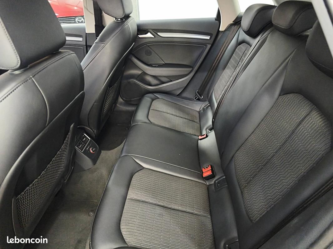 Audi A3 III 1.6 TDI 110ch Ambiente (image 15)