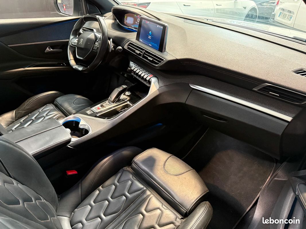 PEUGEOT 3008 165ch GT Line MOTEUR A CHAINE/ Toit ouvrant/ Sièges cuir/Apple Carplay 16880 (image 18)