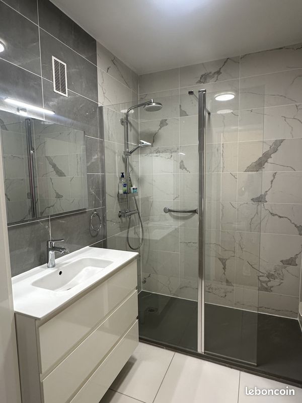 Appartement 5 pièces 103 m² · à Vaux-le-Pénil · 103 m² · 215 000 €