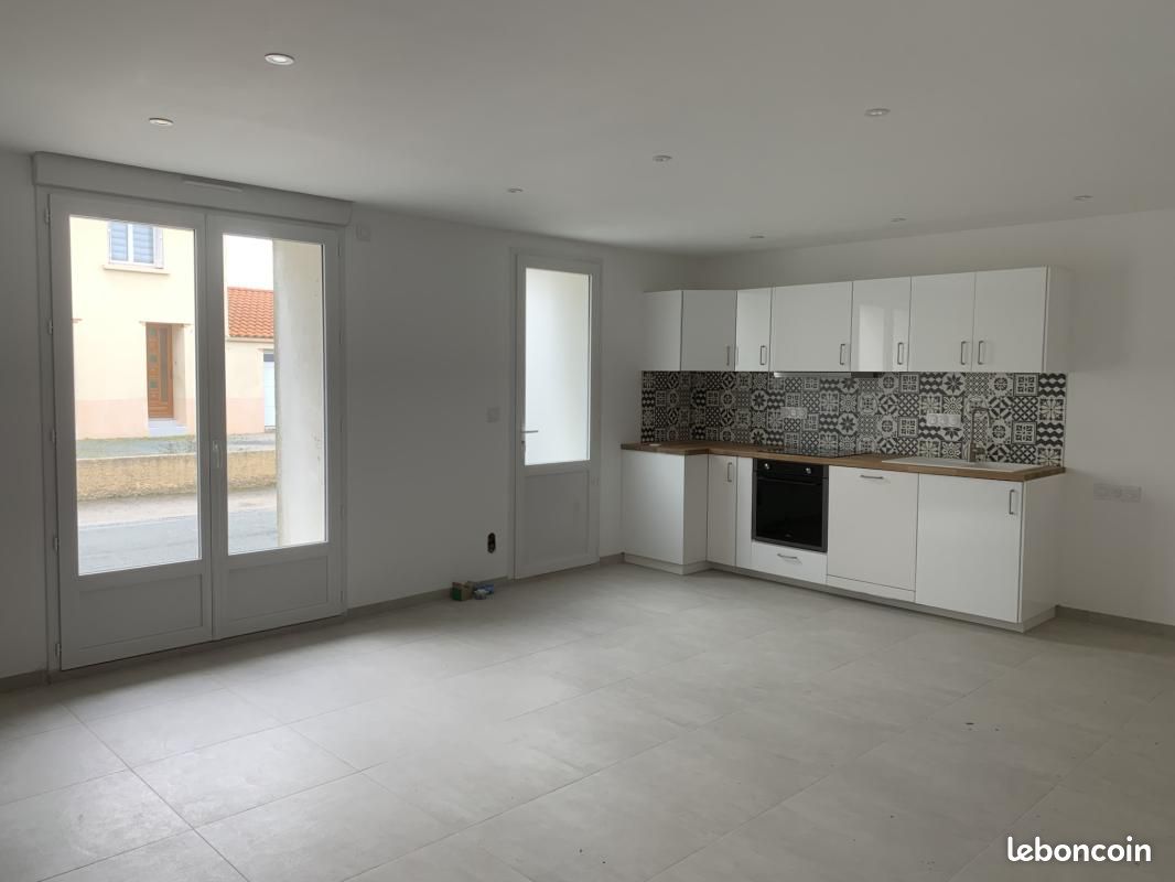 Maison 5 pièces 95 m² · à La Copechagnière · 95 m² · 790 €/mois