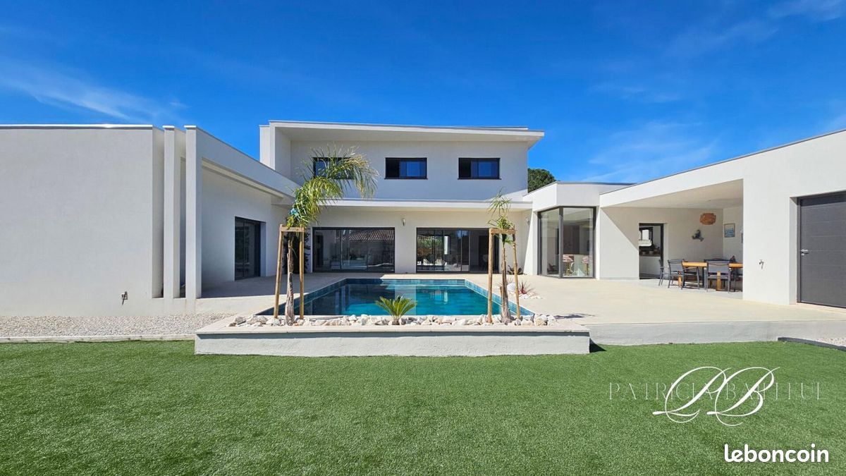 Maison 7 pièces 280 m² · à Saint-Féliu-d'Avall · 280 m² · 799 000 €