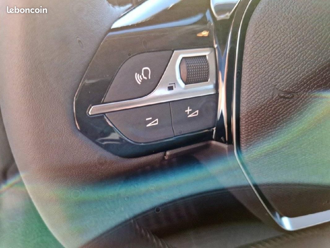 Peugeot 208 Hybrid 110 e-DCS6 - Style (image 18)
