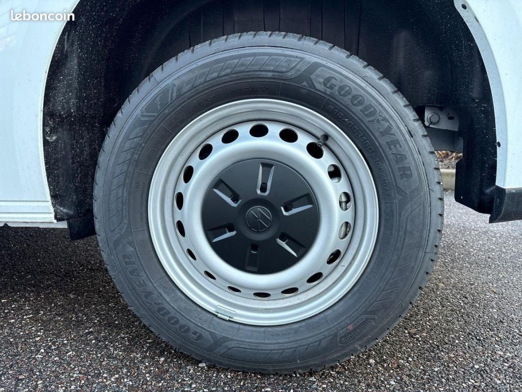 Volkswagen Transporter VAN TDI 170 CH BVA8 4M L1 (image 29)