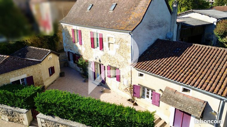Propriété 8 pièces 152 m²