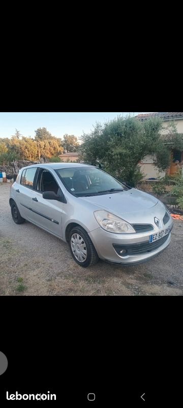 Renault clio 3 1.2 i 75ch ct ok (image 2)