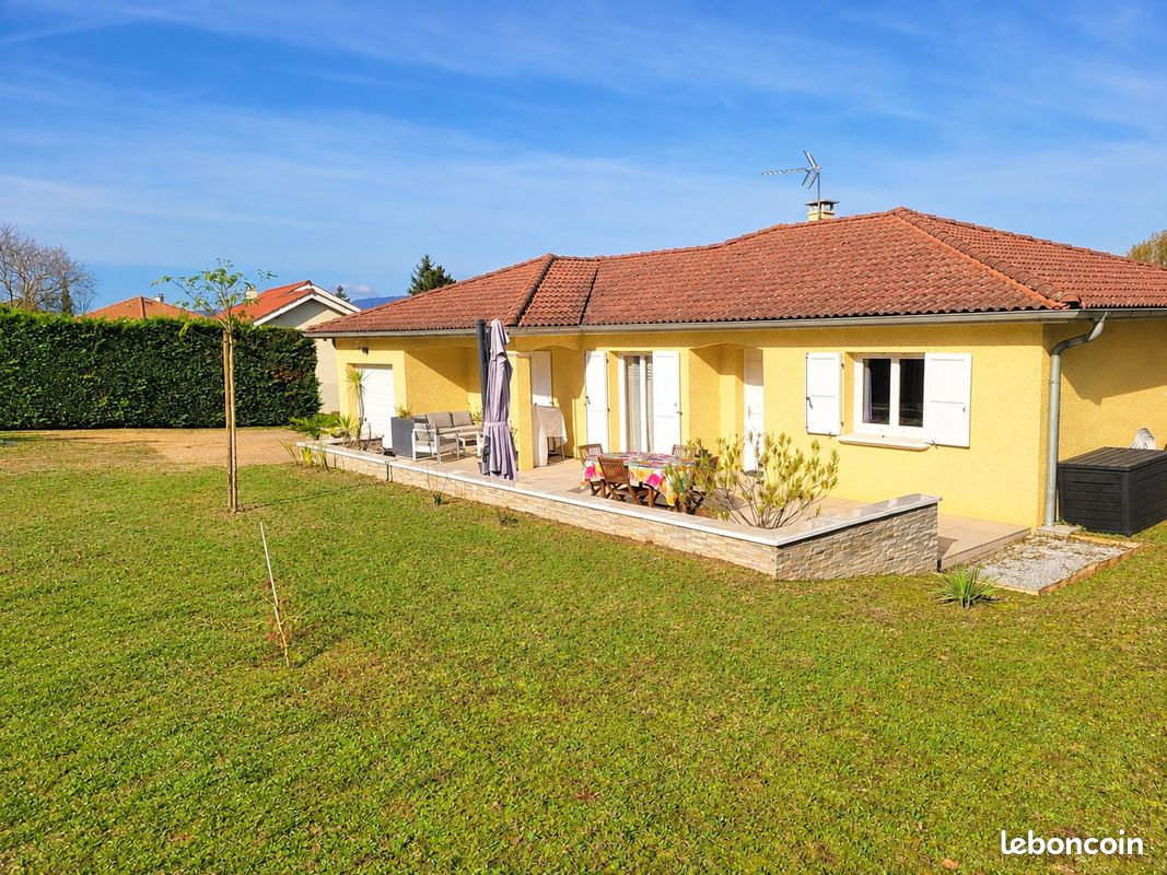 Maison 4 pièces 110 m² · à Bourgoin-Jallieu · 110 m² · 365 000 €
