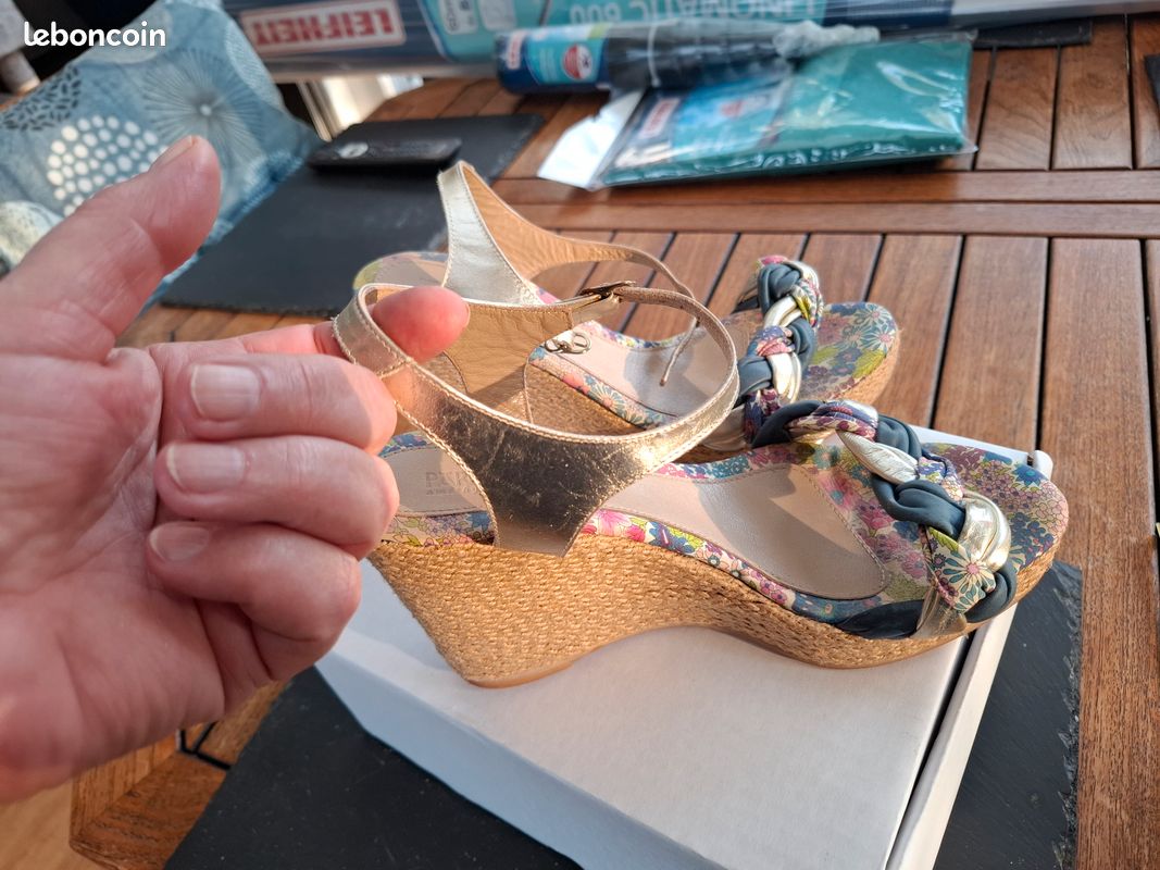 Sandales compensées dorées, taille 40, marque Pare Gabia (image 18)