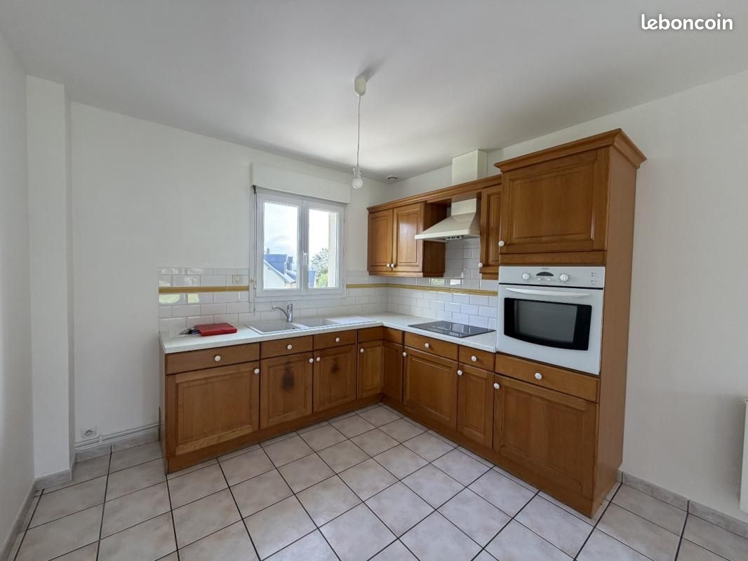 Maison 4 pièces 81 m² · à Eu · 81 m² · 850 €/mois