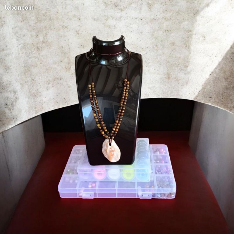 Collier en Pierre Œil de Tigre et Pendentif Coquillage Naturel. Fait Main . Atelier Nature Claudia ✨ (image 1)