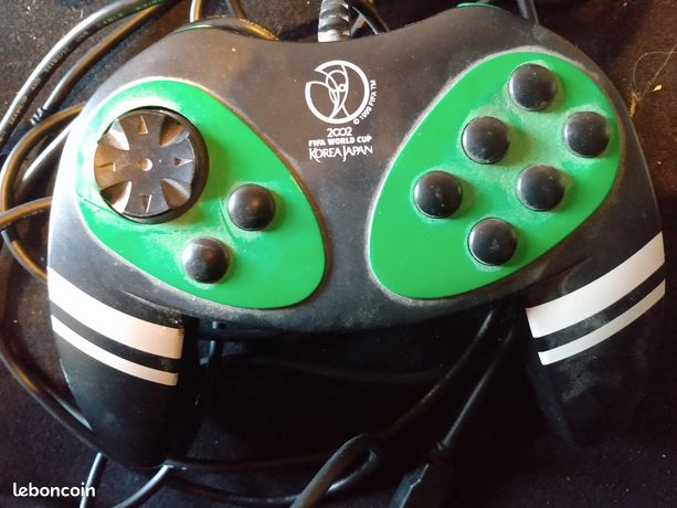 Manette PS2 Thrustmaster Avec Turbo – Modèle FIFA World Cup 2002, Noir, Occasion