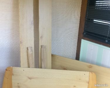 Lit 1 place (image 1)