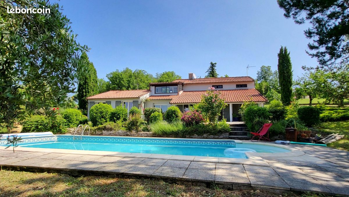 Maison 5 pièces 182 m² · à Puygouzon · 182 m² · 549 000 €
