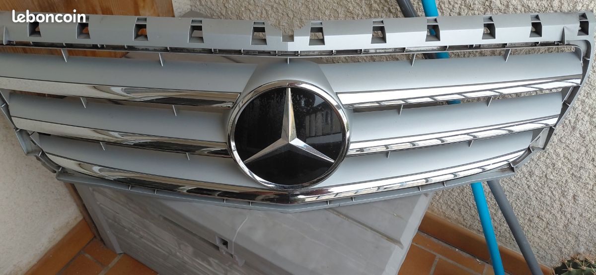 Calandre Mercedes w246 modèle fascination (image 1)