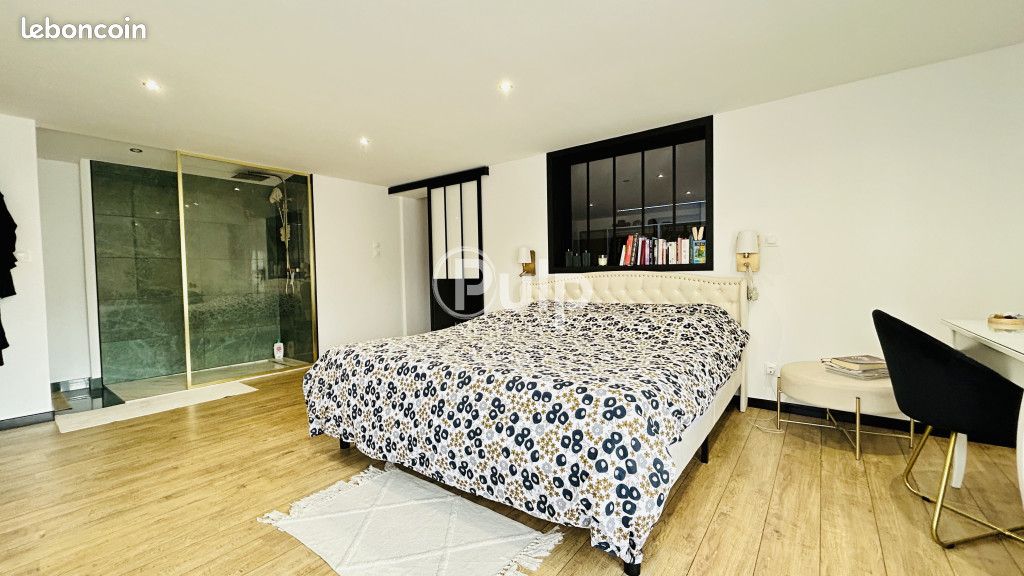 Maison 9 pièces 224 m² · à Divion · 224 m² · 262 500 €