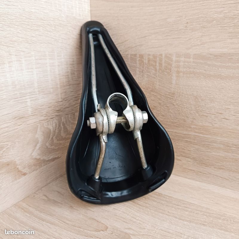 Selle de route Serra Italia Flite 1990 Ti noire