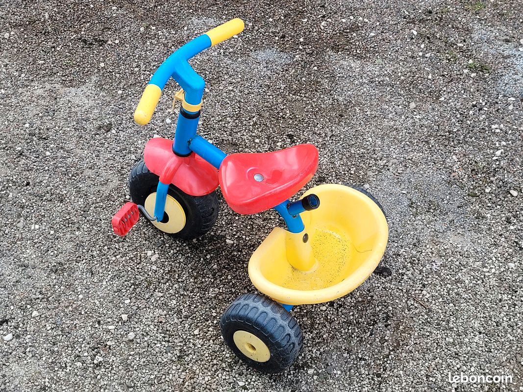 Tricycle enfant à pédales (image 4)