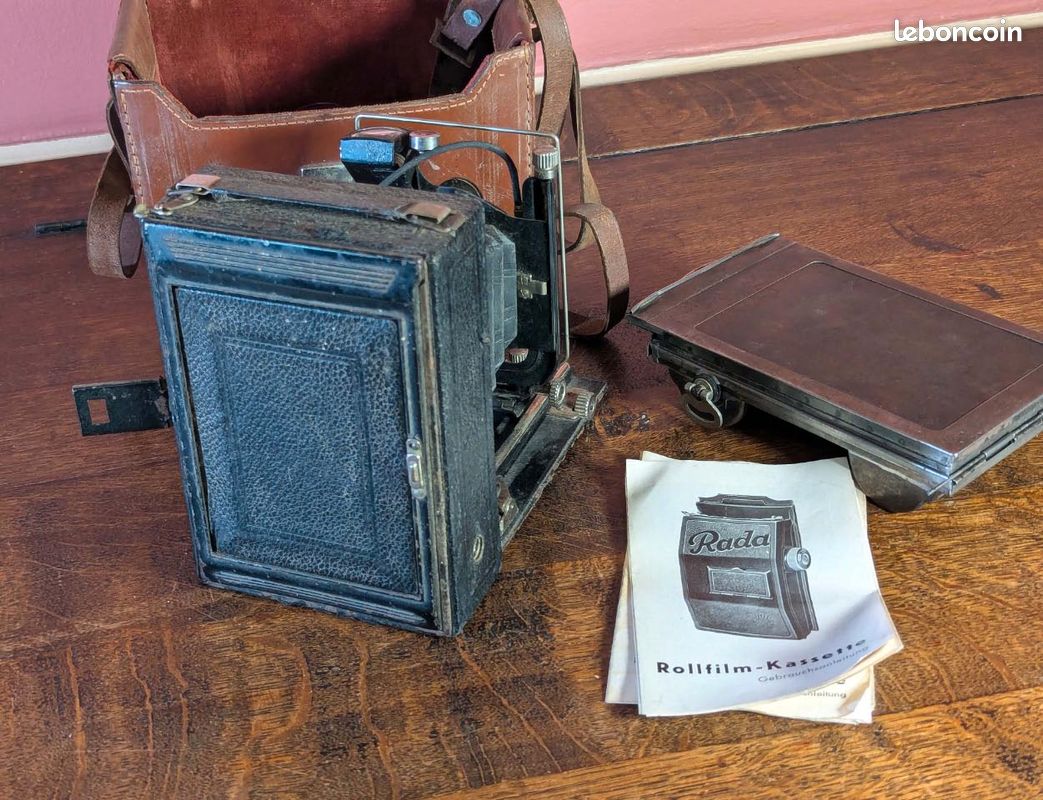 Folding Camera 9X12 Cm. Demaria Frères Lens