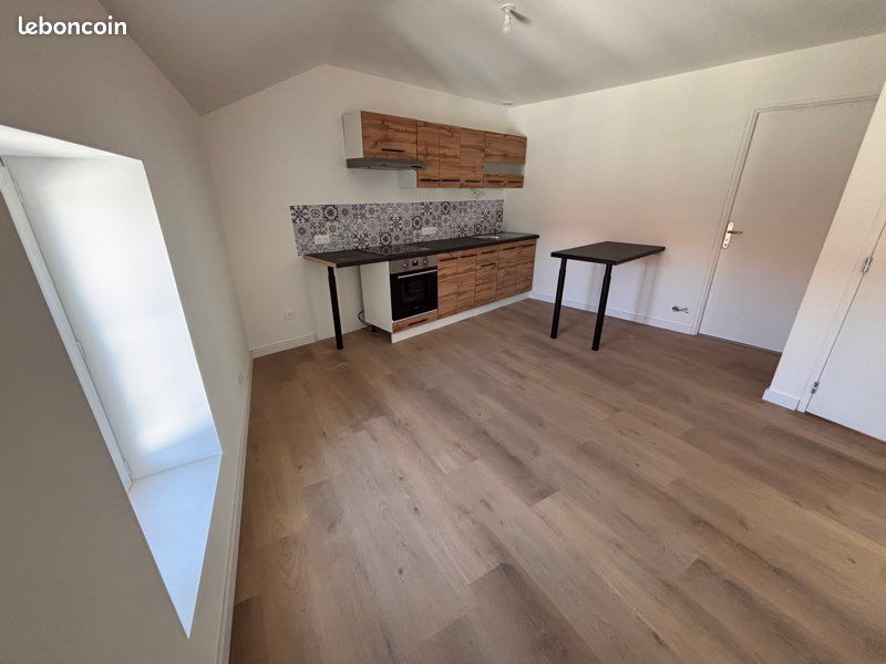 Appartement 3 pièces 56 m² · à Saint-Germain-des-Fossés · 56 m² · 540 €