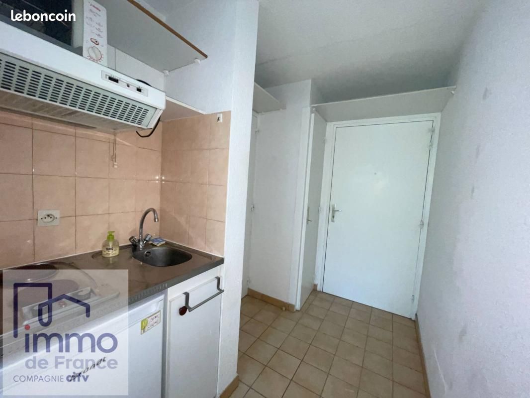 Appartement 1 pièce 16 m² · à Grenoble · 16 m² · 377 €/mois
