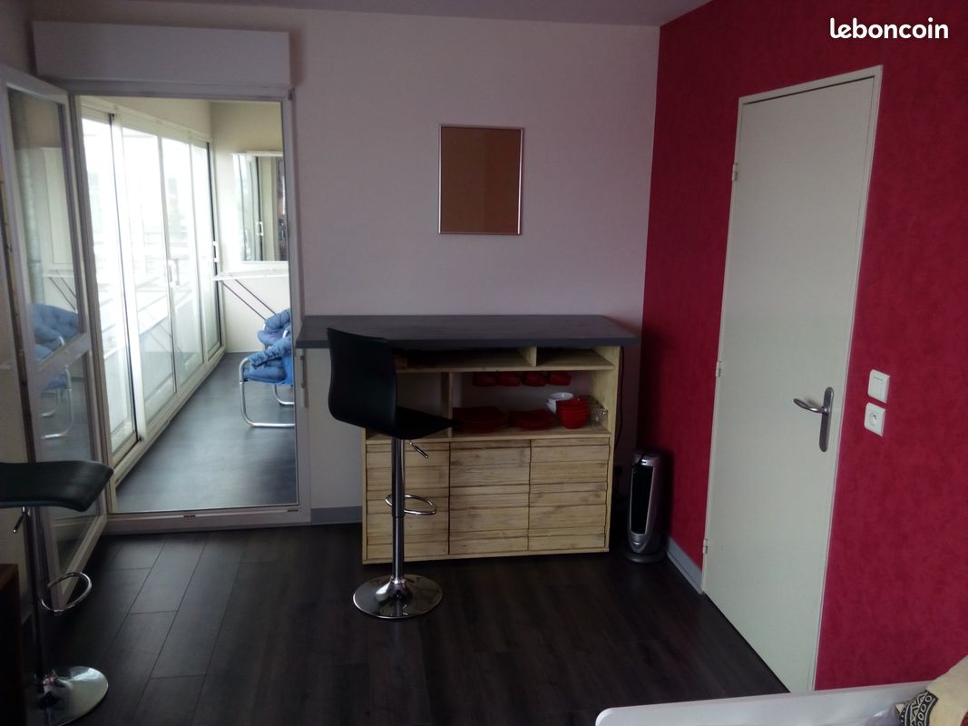 Studio meublé à louer – 27 m² + Loggia 6 m² - 1er Étage avec Vue et Parking - Limoges 87100 Aurence-Cognac Cité U. Beaublanc (image 2)