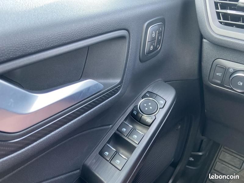 Ford Kuga 2.5 Duratec 180ch Hybrid FLEXIFUEL E85 ST-Line X Powershift (image 20)