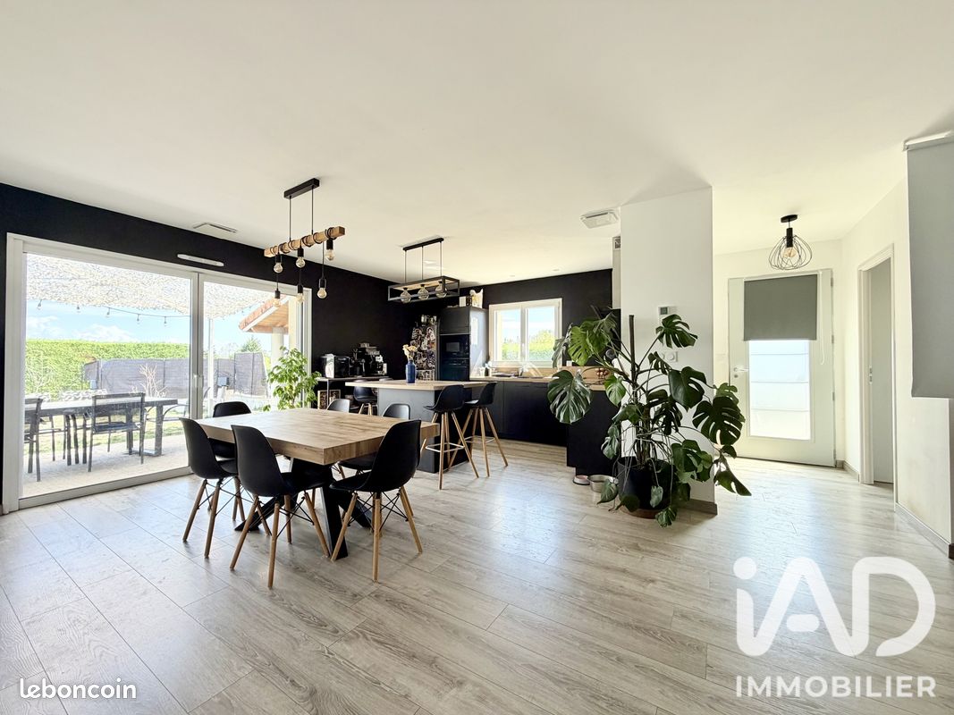 Maison 4 pièces 89 m² · à Colombier-le-Jeune · 89 m² · 259 000 €