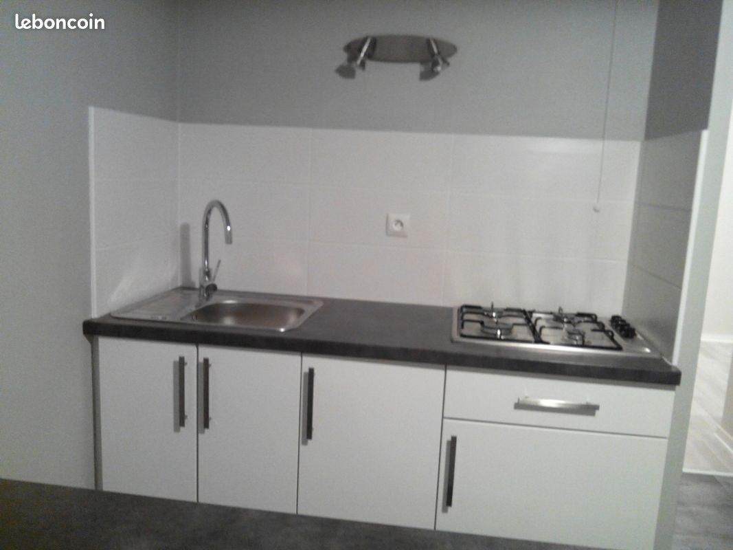 Appartement 1 pièce 32 m² · à Moirans · 32 m² · 550 €/mois