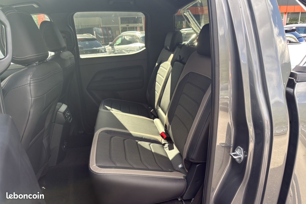 Volkswagen Amarok V6 240 BVA10 AVENTURA 4PL (image 7)