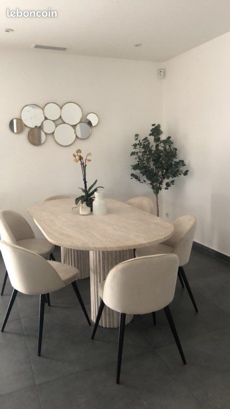 Table travertin (image 1)
