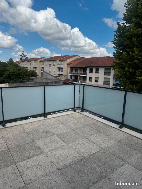Appartement 2 pièces 44 m² · à Genas · 44 m² · 940 €