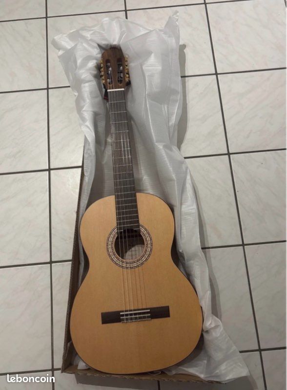 Guitare acoustique Prodipe primera 4/4 (image 1)