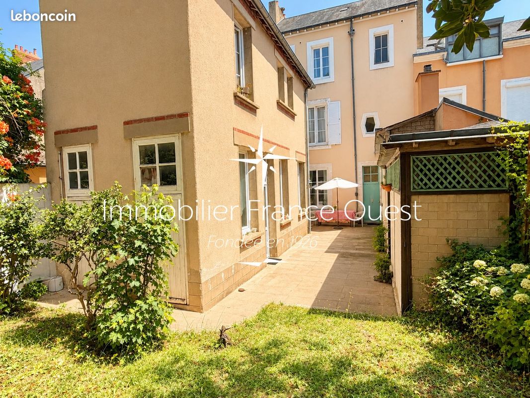 Maison 9 pièces 224 m² · à Le Mans · 224 m² · 493 500 €