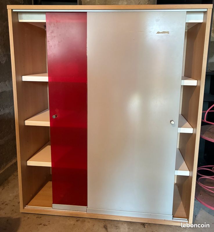 Vends meuble vitre avec etageres (image 2)
