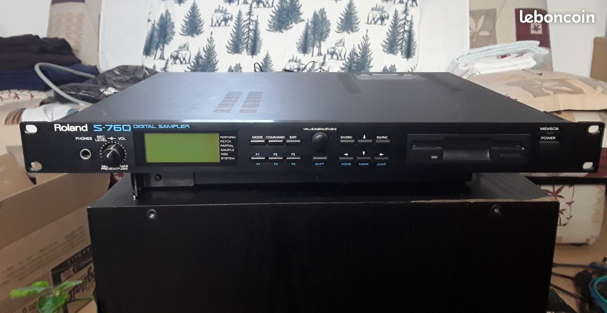 Roland s-760 digital sampler - Instruments de musique