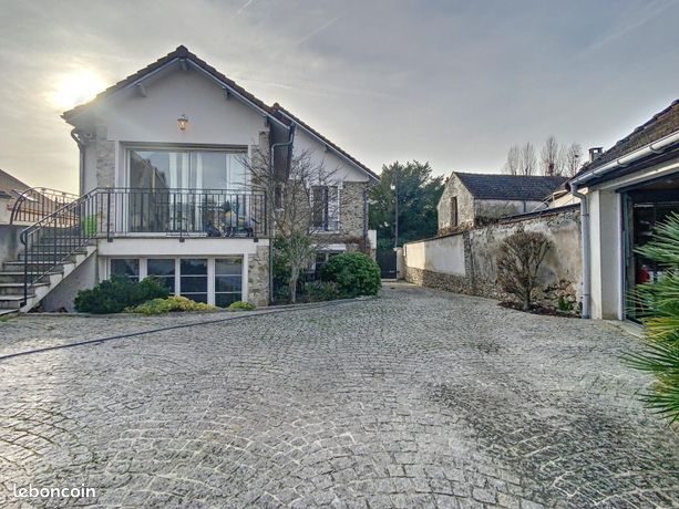 Maison 8 pièces 162 m²
