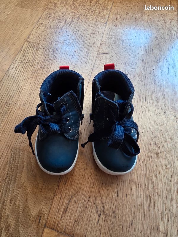 Lot de chaussures taille 22 (image 15)