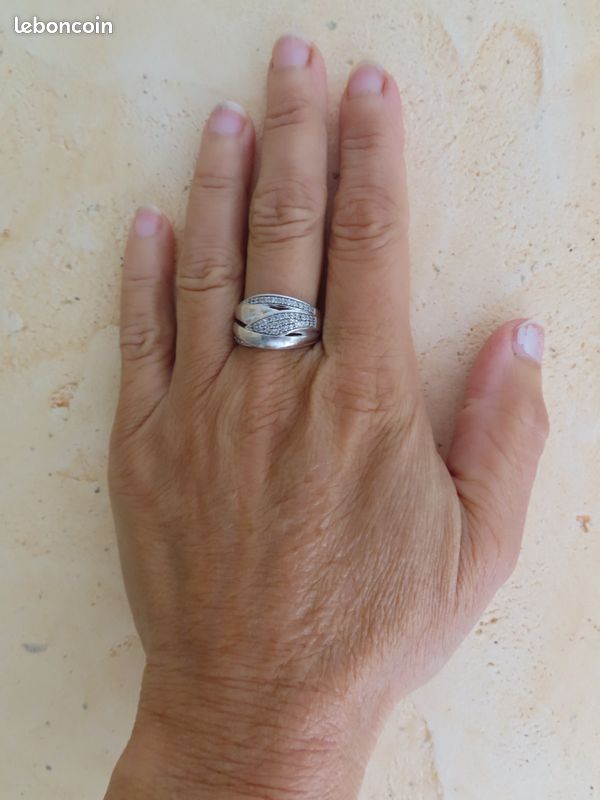 Bague solitaire cercle empierré argent 925 rhodié zirconium microserti
