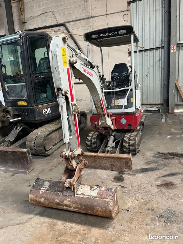 Takeuchi tb217r (image 2)