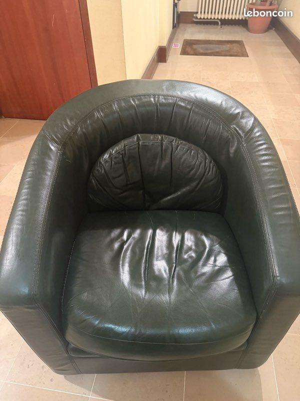 Fauteuil club vert (image 3)