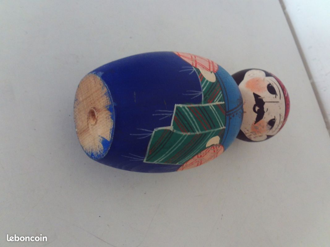 Petit bonhomme en bois peint 12cm (image 8)