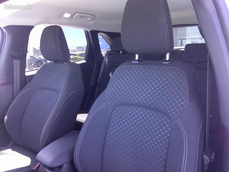 Ford Kuga 2.5 Duratec 180ch Hybrid FlexiFuel Titanium Powershift (image 17)