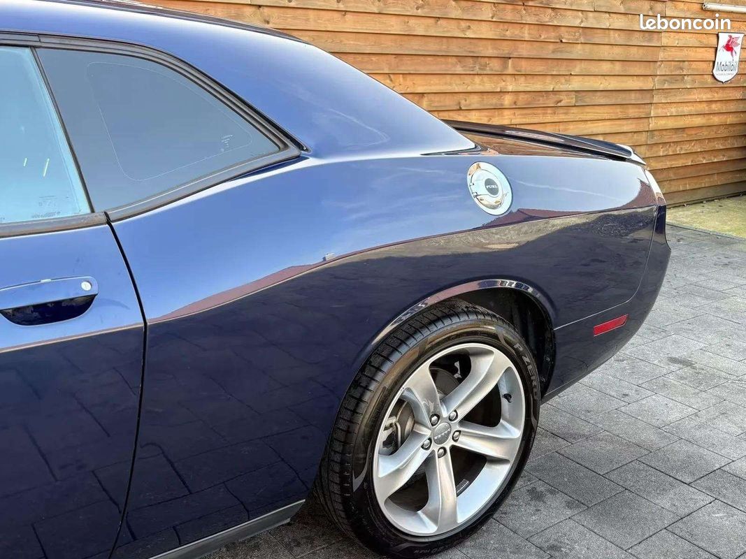 Dodge CHALLENGER R/T * 5.7 V8 HEMI * Boîte Automatique * Cuir * Caméra * Échappement Sport * Pack Sport (image 27)
