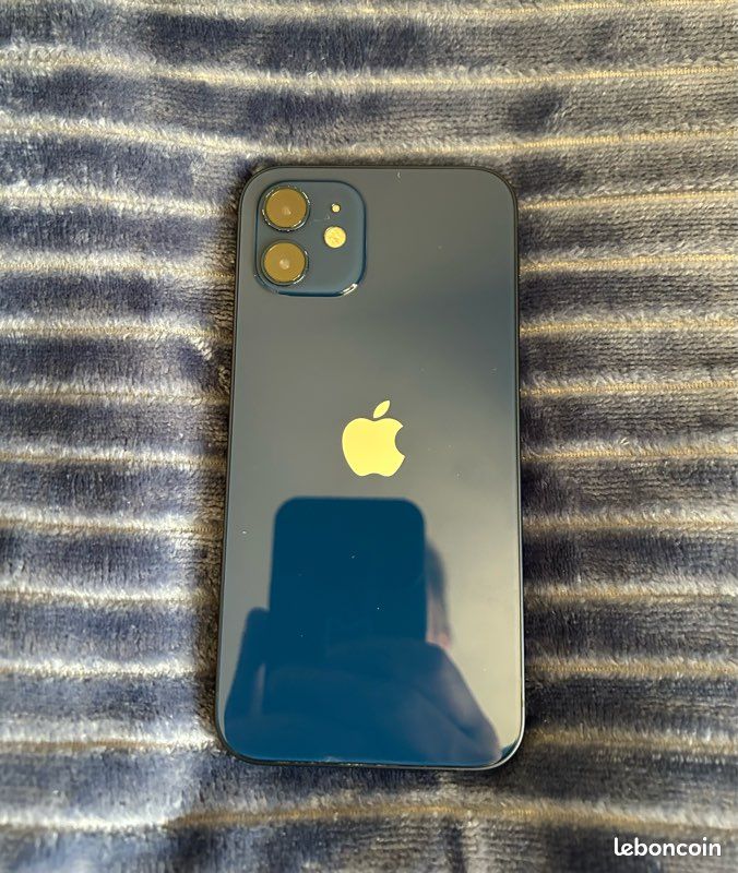 IPhone 12 (image 3)