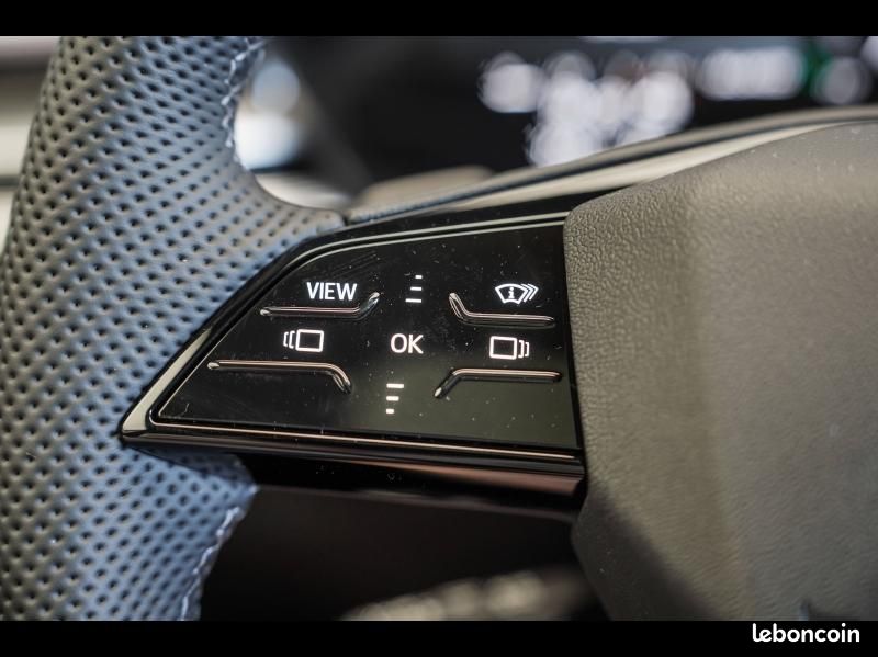 Audi A6 Avant 2.0 TFSI 299ch e-hybrid S line Quattro S tronic 7 (image 25)