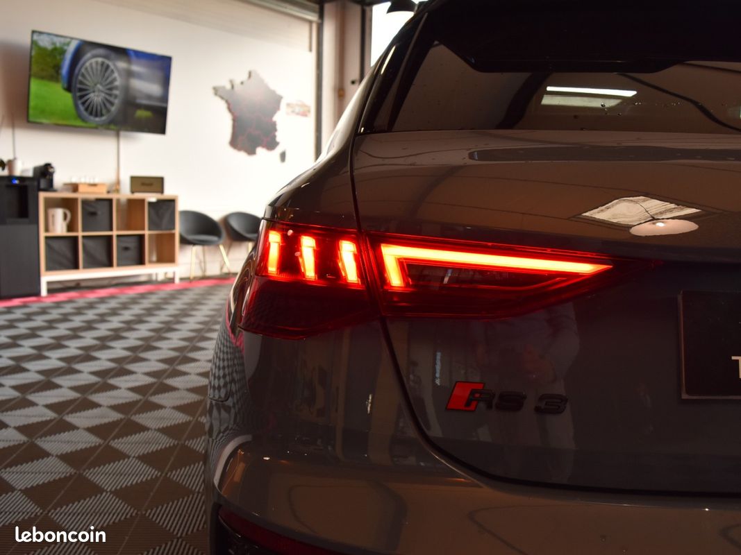 AUDI RS3 SPORTBACK 2.5 TFSI 400 S tronic 7 Quattro (image 10)