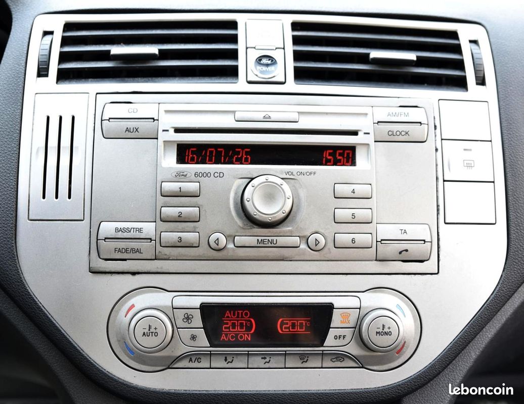 FORD KUGA 2.0 TDCi FAP - 140ch - Finition Trend - Garantie 12 mois (image 16)