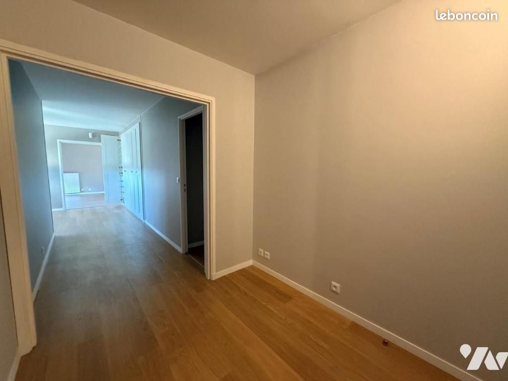 Appartement 4 pièces 105 m² · à Mont-Saint-Aignan · 105 m² · 1 400 €/mois