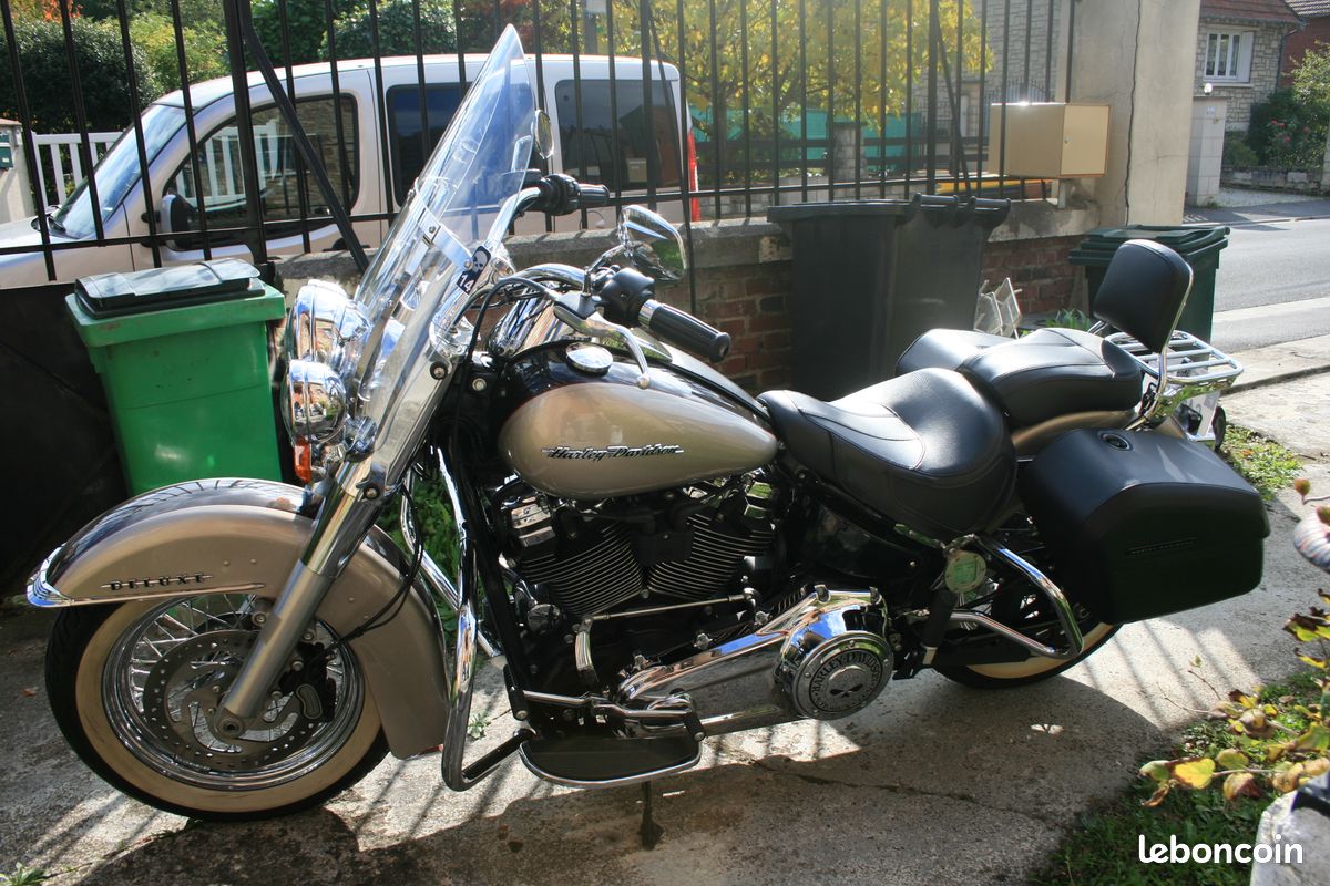 Harley softail deluxe (image 3)